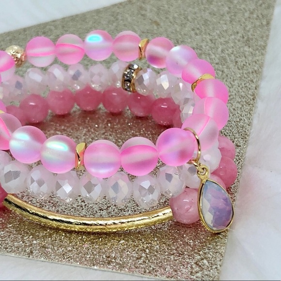 Watermelon Jade Bracelet - Picture 2 of 8